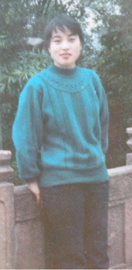 老照片。年轻时候的老妈。她自称她一直这么年